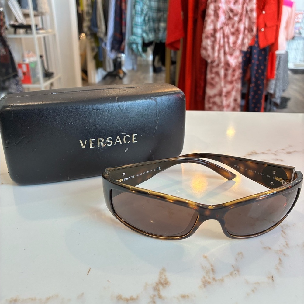 Versace Tortoise Shell Sunglasses with Medusa Logo - Picture 2 of 2